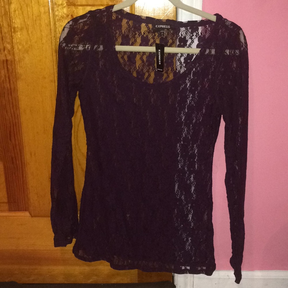 Plum lace top- NWT